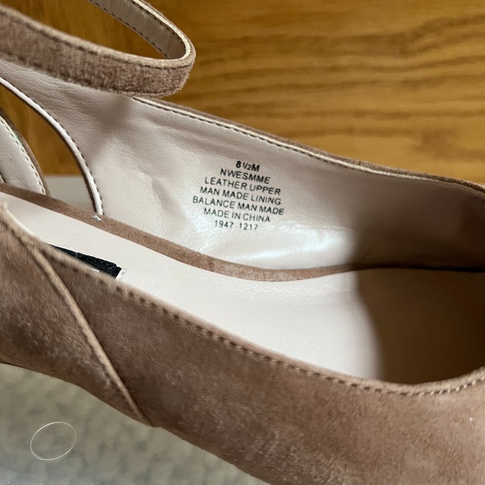 NINE WEST - Esmme Suede Wedge - Excellent Condition - Picture 13 of 13
